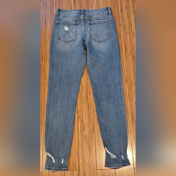Willow - Root Distressed Blue Jeans - Picture 5 of 8
